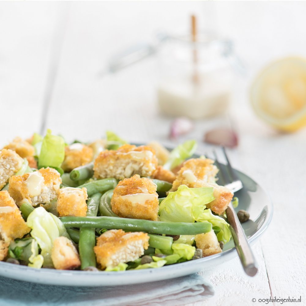 vegan ceasar salade met sperzieboontjes